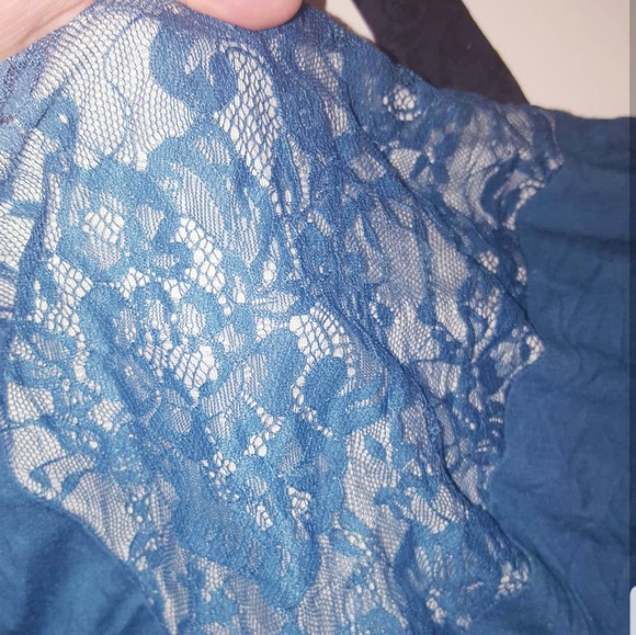 Buckle Boutique Women Dressy top - Picture 3 of 3